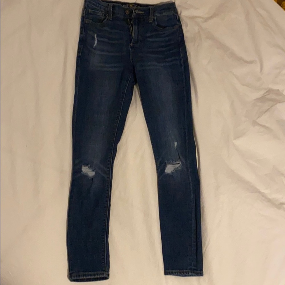 MAKE AN OFFER: lucky jeans size 25